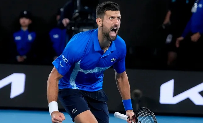 Kaiyun体育登录入口包含德约科维奇焦点对战，TheShy与60激战C9分钟，重返赛场胜负难料！的词条