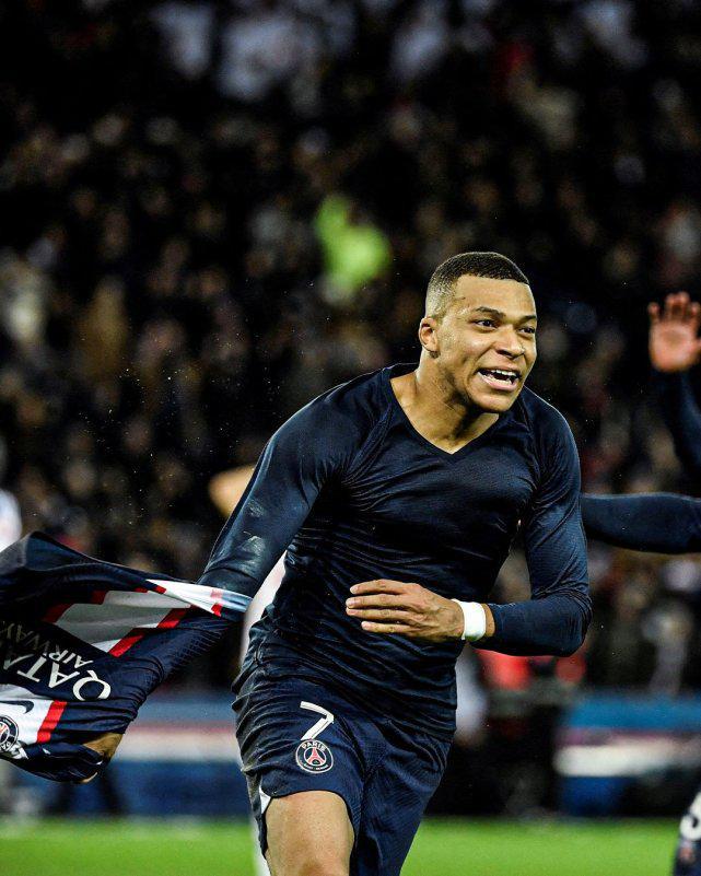 皇家马德里篮球队今夜刷新队史纪录,志在亚冠名次提升,悬念犹存,年轻球员获得机会的简单介绍 皇家马德里篮球队今夜刷新队史纪录,志在亚冠名次提升,悬念犹存,年轻球员获得机会的简单介绍